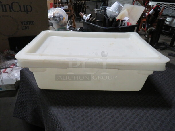 3.5 Gallon Food Storage Container With Lid. 3XBID