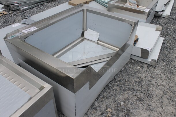 BRAND NEW SCRATCH AND DENT! Regency 600SM202812N Commercial Stainless Steel Floor Mop Sink.  - Image 2 of 5