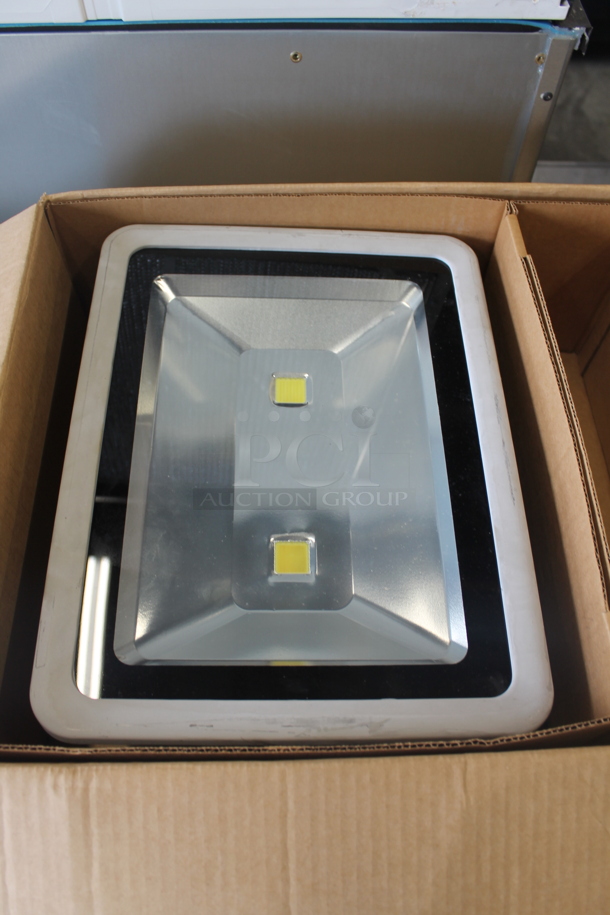 Metal LED Flood Light. - Image 2 of 4