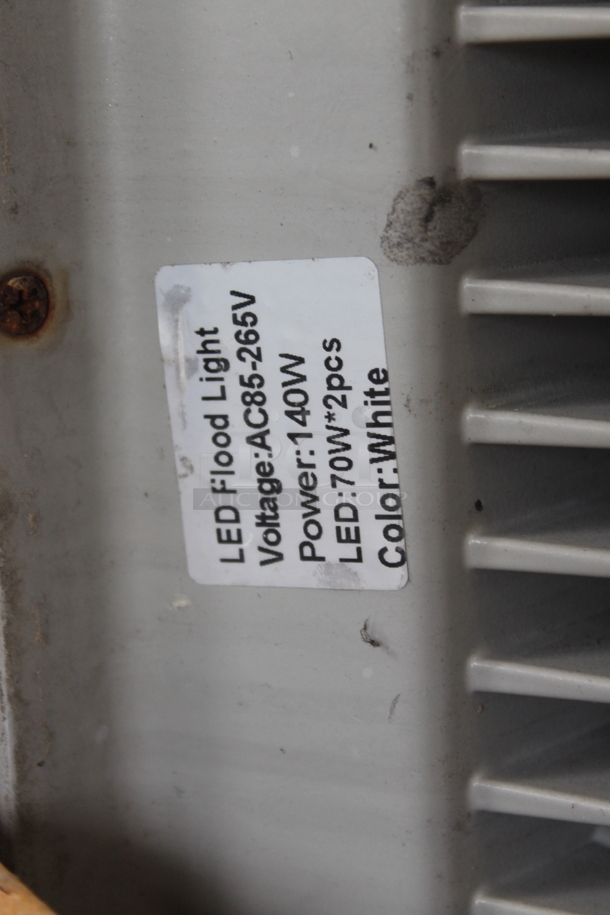 Metal LED Flood Light. - Image 5 of 5