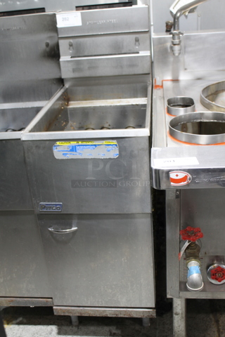 2012 Pitco Frialator 40C+ Stainless Steel Commercial Floor Style Natural Gas Powered Deep Fat Fryer. 105,000 BTU. 