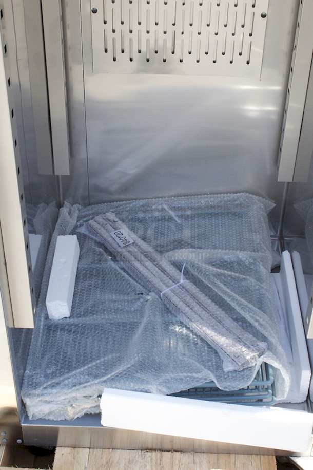 BRAND NEW SCRATCH & DENT! Avantco Z1-R-HC 29" Solid Door Stainless Steel Reach-In Refrigerator. Un-able to test. No Power Cord or On/Of Switch.
 - Image 8 of 10
