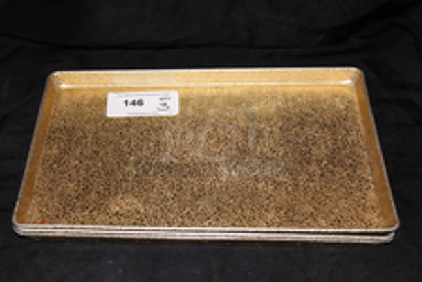 Vollrath 5303 1/2 Half Size Bun / Sheet Pan - 18" x 13" x 1", 18 gauge Aluminum, Natural Finish
3x Your Bid
 - Image 2 of 4