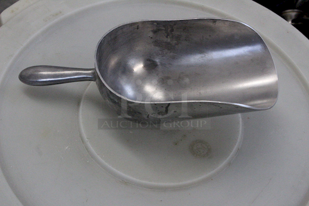 SWEET! 20 Gallon Ingredient Bin With Lid & Scoop On Commercial Casters, Metal.  - Image 5 of 5