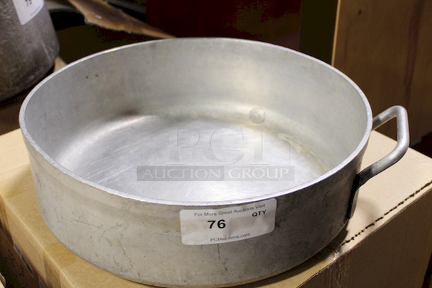 AMAZING! Aluminum Heavy Duty Sauce Pan. 19x5-1/2 - Image 3 of 5