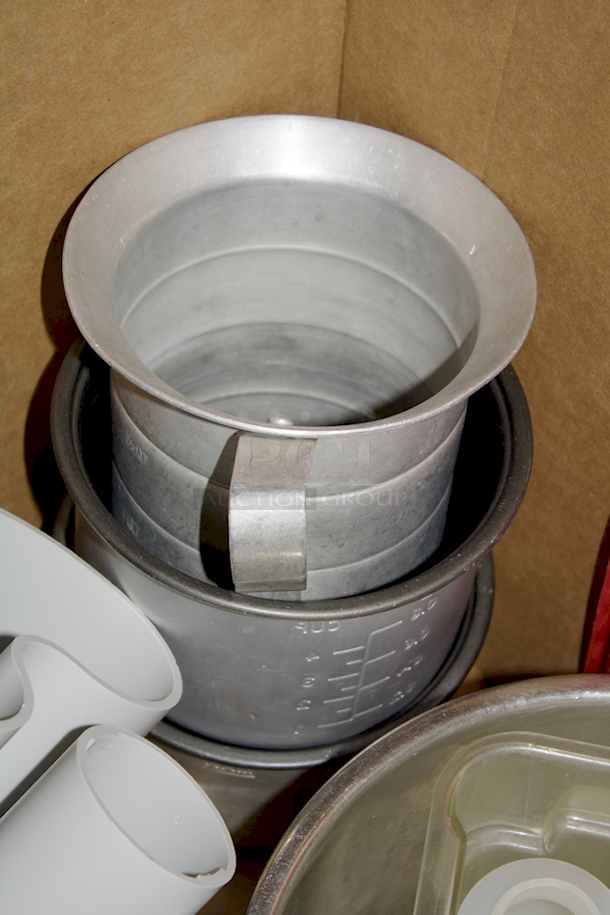 AWESOME! Box Of Measuring Cups, Bowls, Squeeze Bottles, Cambro 12qt, Robot Coupe Attachment and Lids.  - Image 4 of 4
