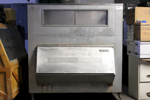 Scotsman BH1370E 1400lbs Capacity Ice Bin. 
56x40x59-1/2.
Legs Need To Be Adjusted. 
