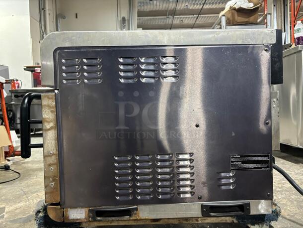 TURBOCHEF Convection/Microwave Oven, Rapid Cook Model I3 Serial I3-D03721 208/240V/60Hz/1/3 Phase
 - Image 3 of 5