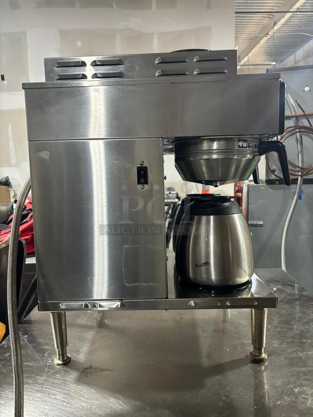Bunn 38700.0096 Axiom 2/2 Twin 12 Cup Automatic Coffee Brewer with 2 Lower Warmers - 120/208-240V

 - Image 2 of 5