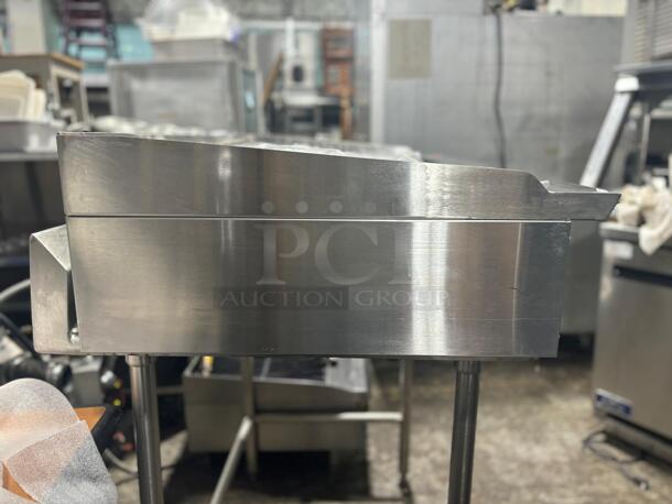 Brand New Dukers DCCB48 48"W Gas Countertop Charbroiler - 140,000 BTU 
 - Image 4 of 8