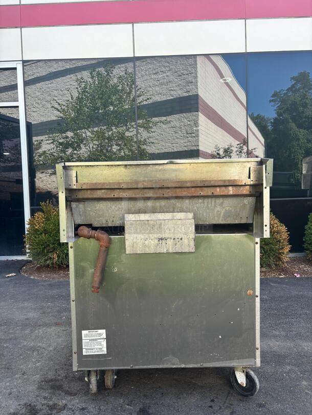 Southbend STAINLESS STEEL Natural Gas Oven and Griddle / On Wheels
 - Image 4 of 5