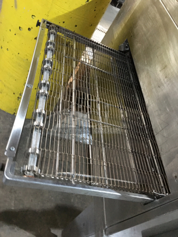 NICE! Blodgett Natural Gas Powered Single Deck Conveyor Pizza Oven!  Model BG36! On Legs! - Image 5 of 11