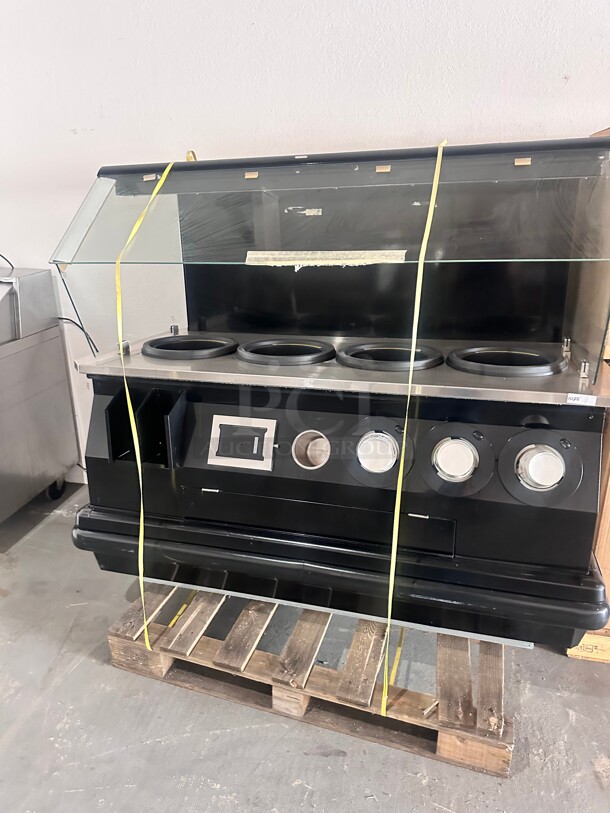 Hussmann 4 Warmer Soup Display 120/220 Volt 1 Phase Working - Image 1 of 7