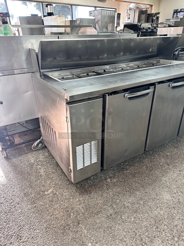 Excellent Condition Everest EPR3 72" Three Section  Sandwich Prep Table 115 Volt Tested and Working - Image 9 of 10