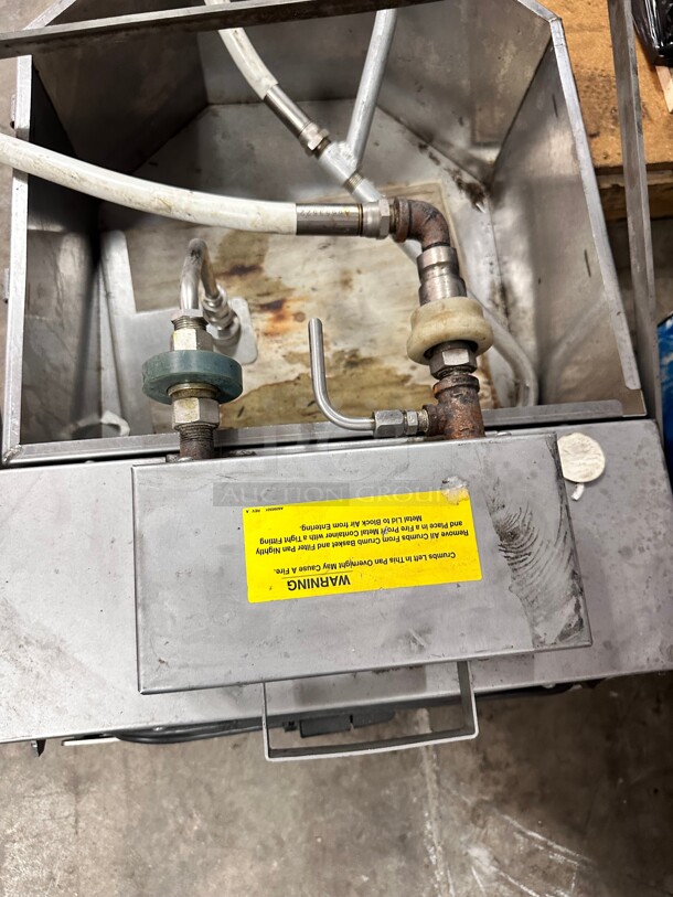 Anets FFM80 GoldenFry 80lb Portable Fryer Filtration Unit with Casters 115 Volt Tested and Working - Image 5 of 7