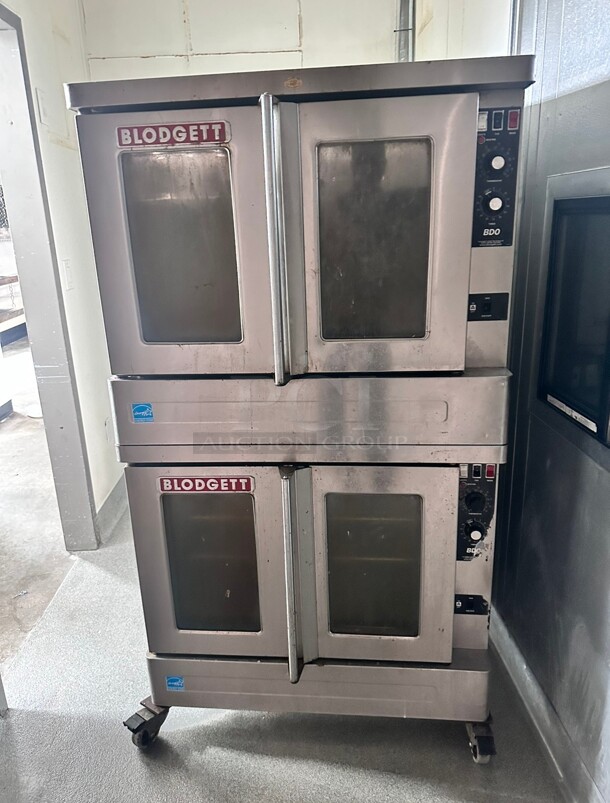 Blodgett BDO-100-G-ES Natural Gas Single Deck Full Size Gas Convection Oven - 45,000 BTU Tested and Working - Image 3 of 4