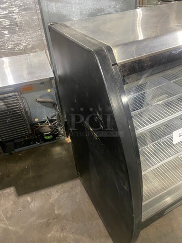 Fogel 2018 Refrigerated Deli Display Case Merchandiser!  Model Mirage 4-DC-US Serial 1809103830! 115V/60Hz/1 Phase - Image 2 of 8
