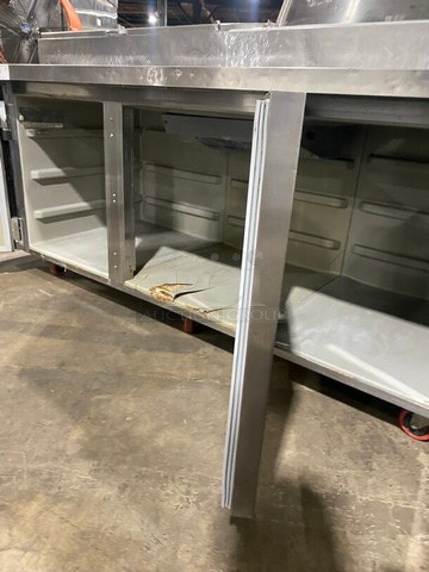 Victory Commercial Refrigerated Pizza Prep Table! With 3 Door Storage Space Underneath! All Stainless Steel! Model: VPT88 SN: P0277405 115V 60HZ 1 Phase - Image 6 of 10