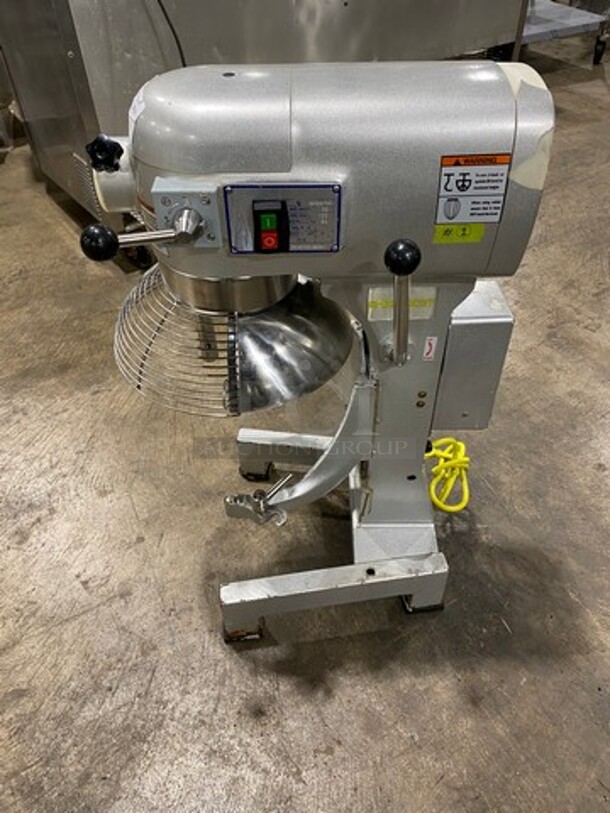 Hebvest Commercial 30Qt Planetary Mixer! With Bowl Guard! Model: SM30HD SN: C041801023UM30M1 120V 60HZ 1 Phase - Image 4 of 10