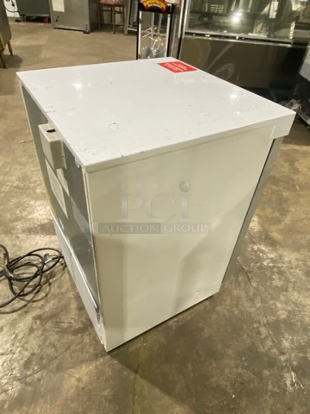 ABS Single Door Undercounter Refrigerator! With View Through Door! Poly Coated Racks! Model: PHABTHCUCBI0404GADADJA SN: ABS91666722005V52 115V 60HZ 1 Phase - Image 4 of 8