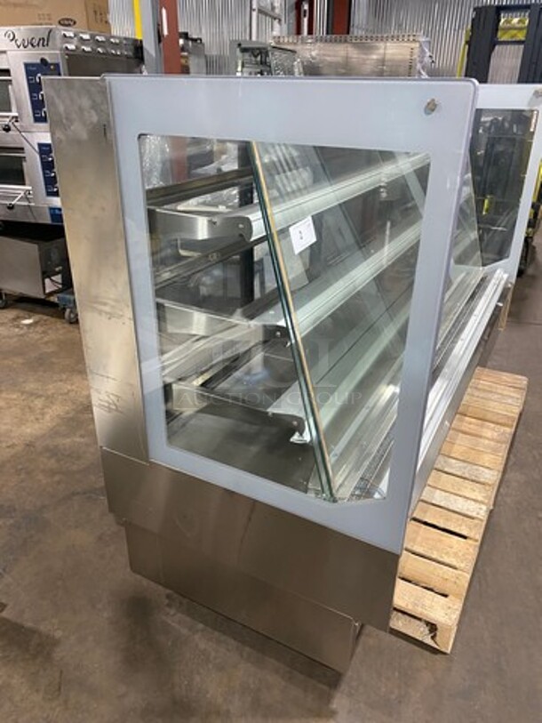 SCRATCH-N-DENT! LATE MODEL! 2019 Infrico Commercial Refrigerated Bakery Display Case Merchandiser! With Sliding Rear Access Doors! Stainless Steel Body! Model: VBR18FG SN: 104010018193043 115V 60HZ 1 Phase! Top Glass Is Broken! - Image 3 of 11