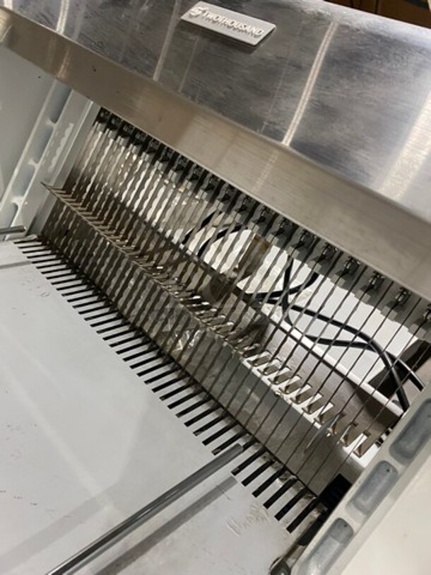 LATE MODEL! 2019 Two Thousand Commercial Countertop Bread Loaf Slicer! Model: TTD7B 110V 60HZ 1 Phase - Image 6 of 10