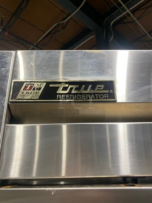 Nice! True Commercial 2 Door Reach In Refrigerator! With Poly Coated Racks! All Stainless Steel! On Casters! Working When Removed! Model: T35 SN: 5200512 115V 60HZ 1 Phase - Image 8 of 9