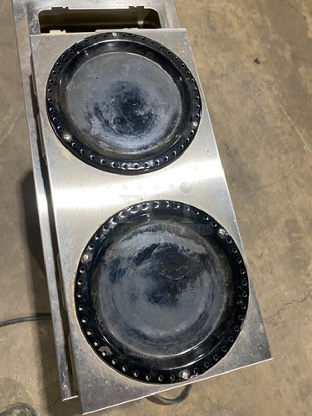 Bunn Commercial Countertop Single Coffee Brewer Machine! With 3 Coffee Pot Warmers! With Hot Water Line! Stainless Steel Body! Model: CWTF15 SN: CWTF327131 120V 60HZ 1 Phase - Image 5 of 8