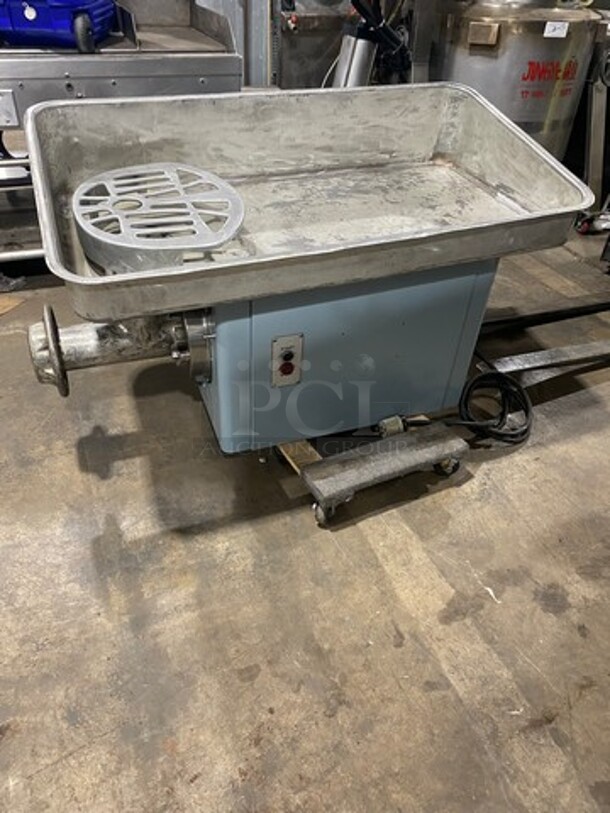 WOW! Hobart Commercial Countertop Heavy Duty Meat Grinder! All Stainless Steel! WORKING WHEN REMOVED! Model: 4046 SN: 1366555 220V 60HZ 3 Phase - Image 2 of 8