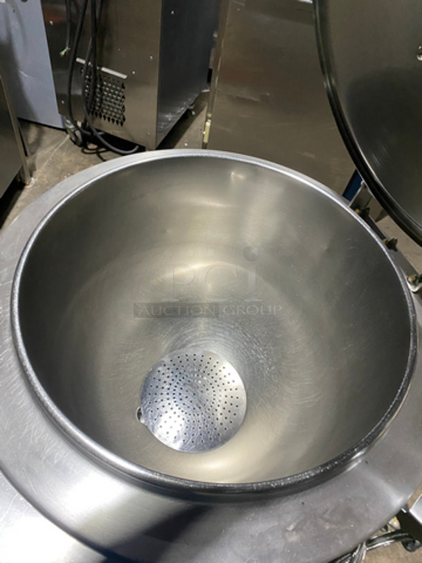 Groen Commercial Natural Gas Powered Jacketed Soup Kettle! All Stainless Steel! On Legs! Model: AH1E20 SN: 73564 120V 60HZ 1 Phase - Image 7 of 12