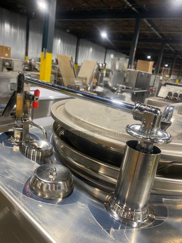 Grindmaster Commercial Countertop Single Space Saver Coffee Urn! With Hot Water Line! Stainless Steel! On Small Legs! Model: 8116 - Image 7 of 11