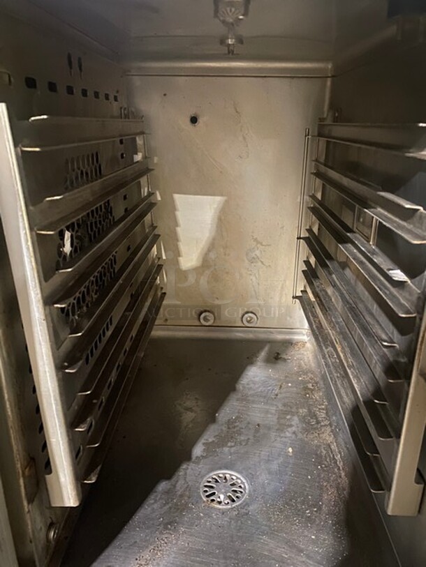 Alto Shaam Commercial Combitherm Convection Oven! All Stainless Steel! On Legs! MODEL 610ESIN SN:530099000 208-240V 3PH! 2 X Your Bid Makes One Unit!  - Image 6 of 12