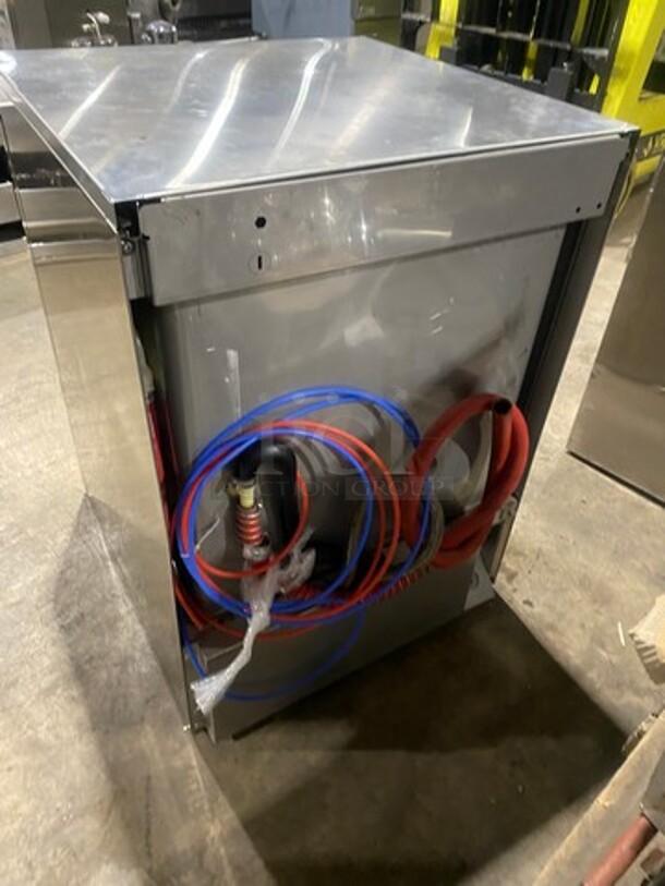 FAB! Hobart Commercial Under The Counter Dishwasher! All Stainless Steel! Model: LXEH SN: 231156068 120/208/240V 60HZ 1 Phase - Image 4 of 10