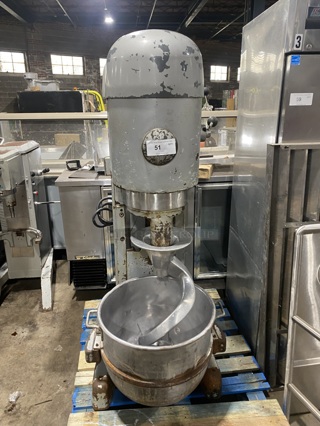 HOBART Metal Commercial Floor Style 80 Quart Planetary Dough Mixer w/ Metal Mixing Bowl! Model M802! Serial 11-273-301 200V/60Hz/3 Phase