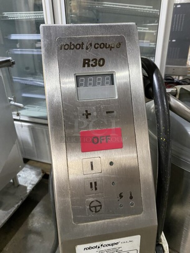 Fab! Robot Coupe R30 Vertical Cutter Mixer! With 31 Quart Tilt Cutter Stainless Bowl! 2 Speed! 208/240V 3 Phase!  - Image 6 of 9
