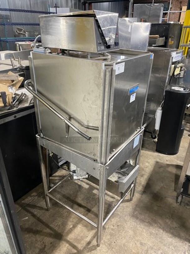 Jackson Ecolab Commercial Pass-Through Dishwasher Machine! All Stainless Steel! On Legs! Model: ES200 SN: 14I297114 115V 60HZ 1 Phase - Image 4 of 12