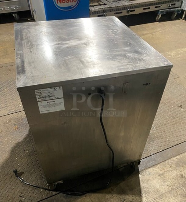 Late Model! 2018 Alto Shaam Stainless Steel Commercial Heated Holding Cabinet on Commercial Casters!  Working When Removed! MODEL 750-S SN: 2373431-000 120V 1PH - Image 4 of 8