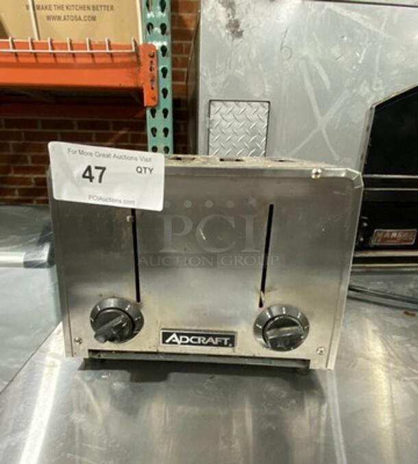 Adcraft Commercial Countertop 4 Slot Toaster! Model: CT04 SN: 07130040036 120V