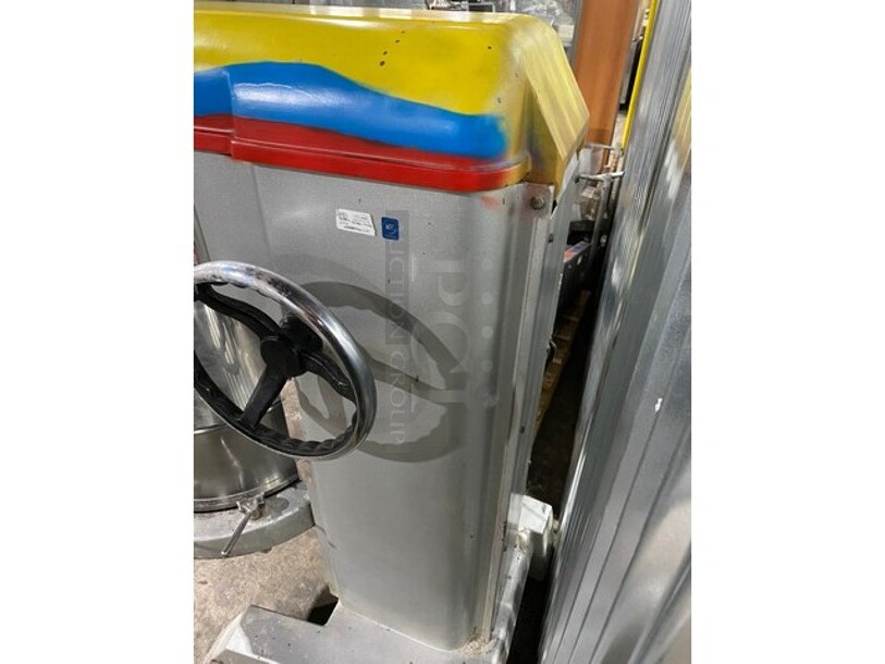 Anvil Commercial Floor Style 60 Quart Planetary Mixer! With Bowl & Bowl Guard! With Dough Hook Attachment! Model MIX8160 Serial 41734! 220V 1Phase! - Image 3 of 11