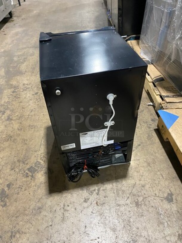 NEW! OUT OF THE BOX! SCRATCH-N-DENT! Whynter Undercounter Built In Ice Maker! 12LB Ice Capacity! All Stainless Steel! Model: UIM155 115V - Image 3 of 7