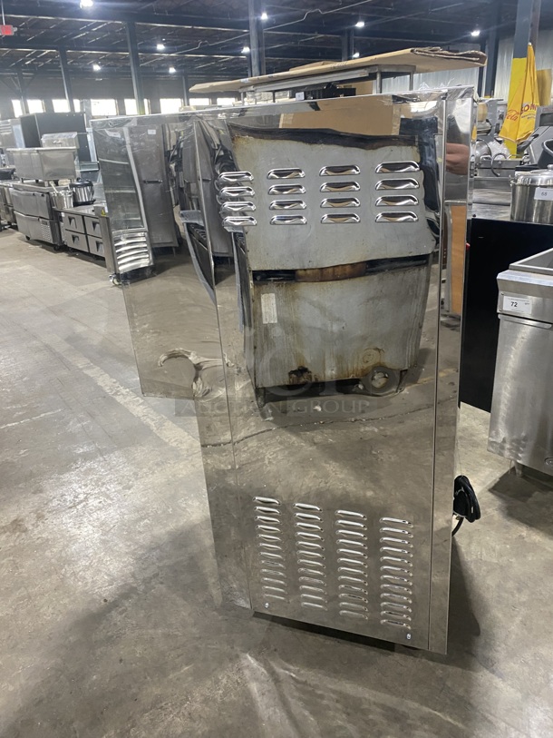 FAB! Elvaria Stainless Steel Commercial Air Cooled 3 Flavor w/ Twist Soft Serve Ice Cream/Yogurt Machine on Commercial Casters! MODEL 515TW! 220-240V! - Image 3 of 8