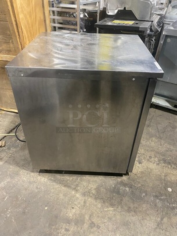 Delfield Commercial Single Door Lowboy/Worktop Cooler! All Stainless Steel! Model: 406STAR2 SN: 1205152000463 115V 60HZ 1 Phase - Image 2 of 10