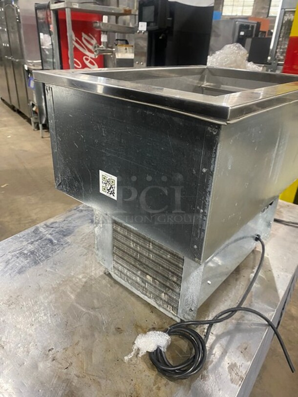 Delfield Commercial Drop In Cold Pan! Solid Stainless Steel! Model: N8118B SN:1207150002501 115V 1PH - Image 4 of 9