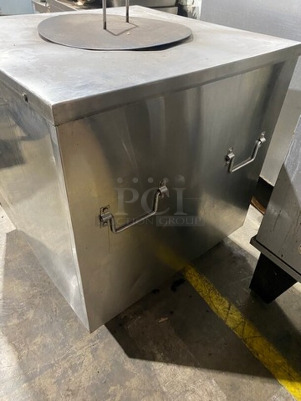 WOW! Munnilal Tandoors Commercial Gas Powered Tandoor Oven! With Lid! Solid Stainless Steel! On Casters! Model: SSC34 - Image 4 of 9