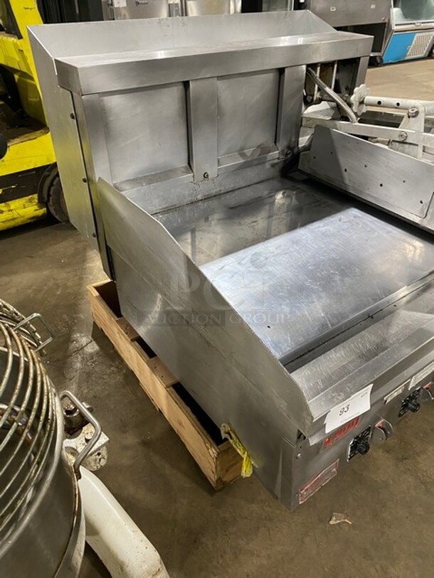 Lang Commercial Countertop Natural Gas Powered Flat Top Griddle With Clamshell Flat Hood Press! With Thermostatic Controls! Built In Hood! With Back And Side Splashes! All Stainless Steel! Model: 236SCHENSH SN:GT2360917A0013  - Image 2 of 11