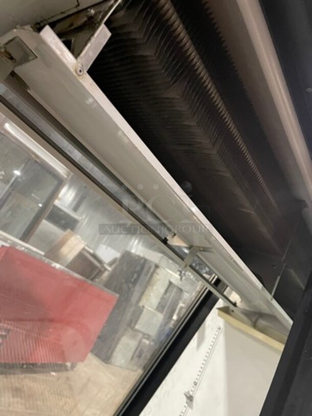 True Refrigerated 48 Inch Deli Display Case Merchandiser! Model TSID48-2 Serial 1431514! 115V 1 Phase!   - Image 6 of 8