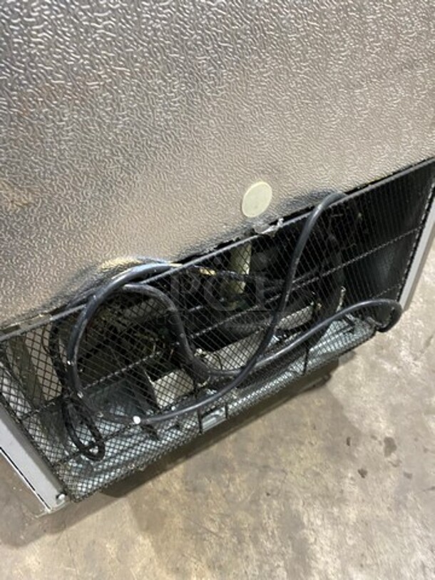 Arctic Commercial Single Door Reach In Cooler! With Poly Coated Racks! All Stainless Steel! On Casters! Working When Removed! Model: AR23E SN: 464050 115V - Image 9 of 9