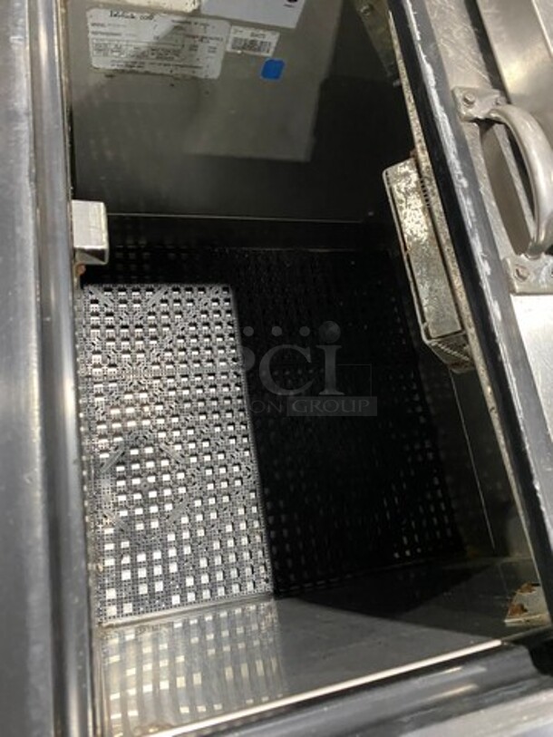 Perlick Commercial Beer Bottle Cooler! With Sliding Top Door! All Stainless Steel! Model: BC24SS 115V 1 Phase - Image 5 of 8