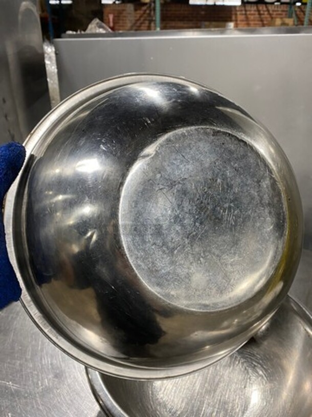 Winco Stainless Steel Mixing Bowls! 4x Your Bid! - Image 3 of 6