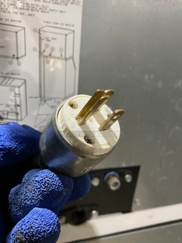 Manitowoc Commercial Ice Maker Machine! With Commercial Ice Bin! All Stainless Steel! On Legs! WORKING WHEN REMOVED! Model: ID0452A161 SN: 1120265199 115V 60HZ 1 Phase - Image 9 of 9